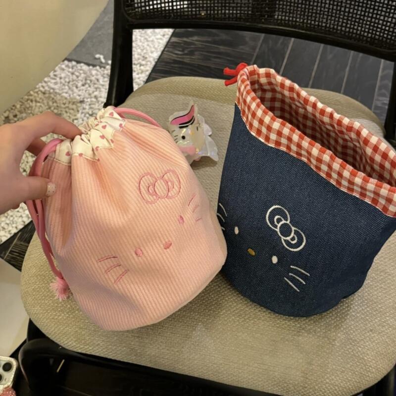 Sanrio Hello Kitty Portable Co - Travel Accessories Set avaliação e preço