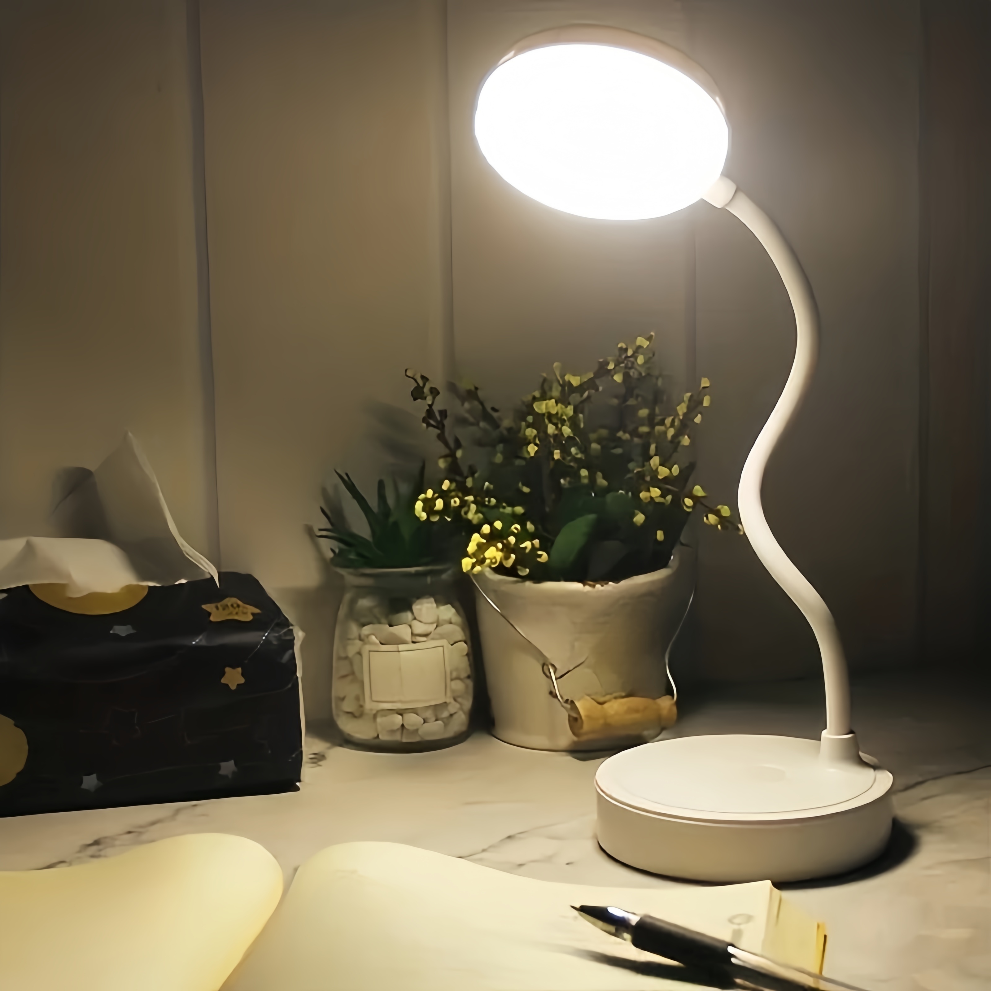 LED Desk Lamp With USB Chargin - Book Light Flexible avaliação e preço